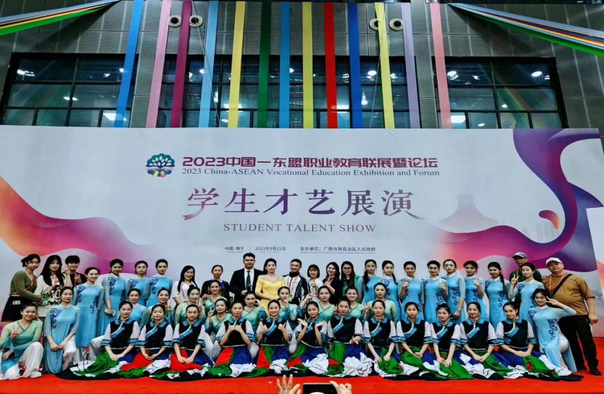 参演师生合照