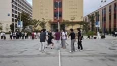 广西艺术学校江南校区举办2025级“新生杯”篮球赛