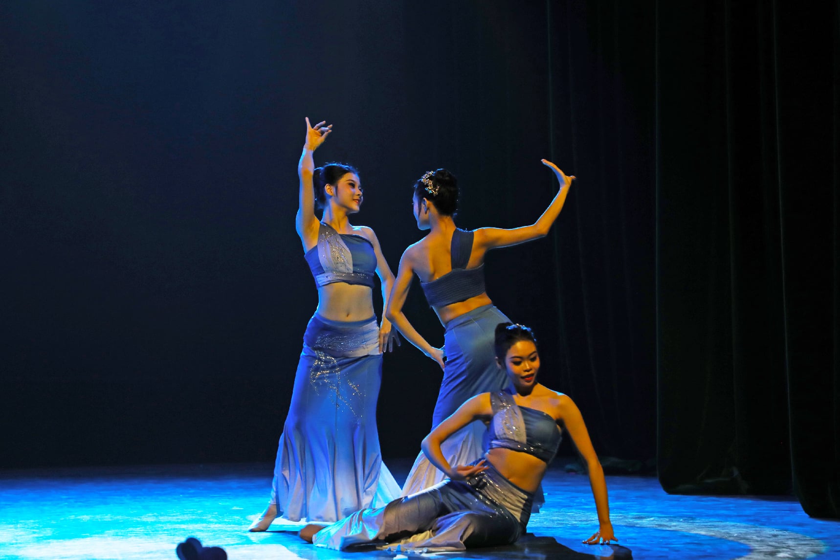 舞蹈集锦：三人舞《锦簇》