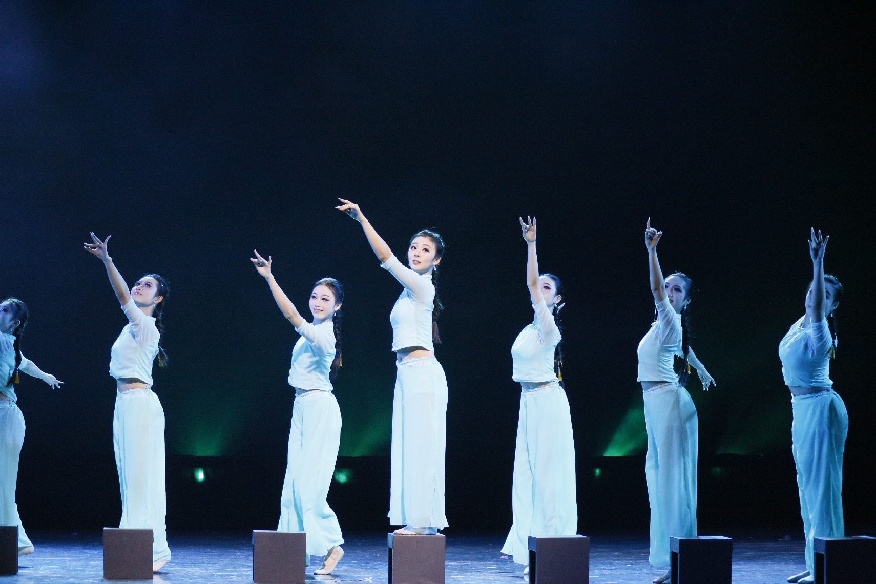 《碇步桥水清悠悠》